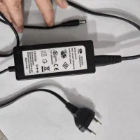 شارژر آداپتور مشخصاتش مشخصه