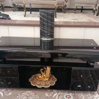 ساعت ایستاده و پرده و میز تلوزیون سالم در حد نو