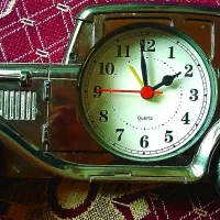 ساعت طرح ماشین