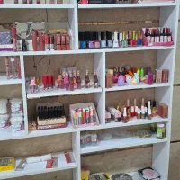 کل لوازم آرایشی وبهداشتی ب قیمت فاکتور بفروش میرسد|آرایشی، بهداشتی، درمانی|شال, |دیوار