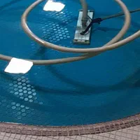 جاروزدن ونگهداری وتاسیسات استخر