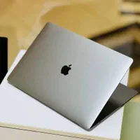 لپ تاپ مک بوک پرو ۲۰۱۷ گرافیکی/macbook touchbar
