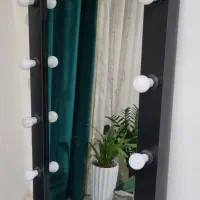 آینه قدی چراغ دار