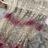پرده حریر سالم و تمیز