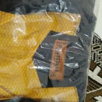 لباس وکفش کار|لباس|صدرا-فارس, فاز ۱|دیوار