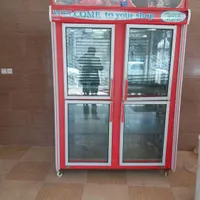 دودستگاه یخچال فروشگاهی ویک دستگاه فریزرروباز‌.|فروشگاه و مغازه|کرمان, |دیوار