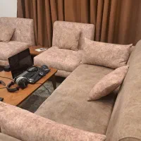 مبل ۵ نفره + میز جلو مبلی و میز عسلی|مبلمان خانگی و میز عسلی|کرج, گلشهر|دیوار