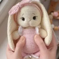 عروسک و سیسمونی