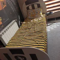 تخت و کمد و دکوری