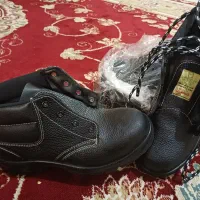 کفش کار نگهبان