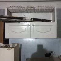 تعدادی وسایل انباری