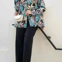 تعدادی مانتوی مجلسی