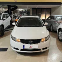 کیا سراتو وارداتی مدل ۲۰۱۰ موتور ۲۰۰۰ فول در حد