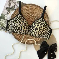 سوتین بدون فنر اسفنجی