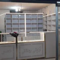 قفسه و ویترین