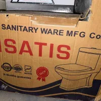 توالت فرنگی نو برند لیساتیس