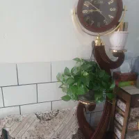 ساعت ایستاده