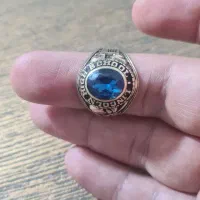 انگشتر دانشجویی آمریکایی