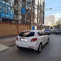 جیلی هاچبک ۲۰۱۳