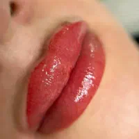 تخفیف تابستانه شیدینگ لب و فیبروز ابرو