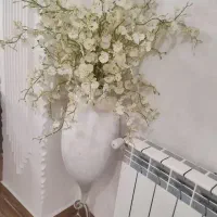 گل و گلدان بزرگ نو (ارتفاع گل و گلدان یک متر وچهل)