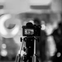 تیم تولید محتوا و رشد پیج کاری