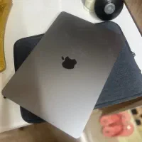 مک بوک ایر m3 در حد انباکس