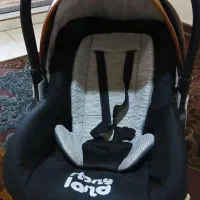 کریر و صندلی ماشین