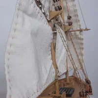 کشتی چوبی مینیاتوری|کلکسیون اشیاء عتیقه|زاهدان, |دیوار