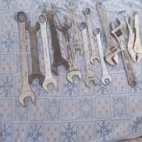 چندعدد اچار و جک 3 تن به فروش میرسد