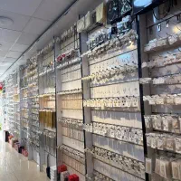 فروشنده بدلیجات