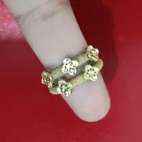 طلا به مقدار صد و ده گرم