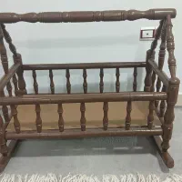 گهواره چوبی کودک|تخت و صندلی بچه|الیگودرز, |دیوار