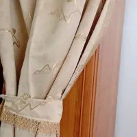 پرده ساتن کرمی طرحدار|پرده، رانر، رومیزی|تهران, جیحون|دیوار