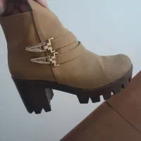 چکمه|کیف، کفش، کمربند|گنبد کاووس, |دیوار