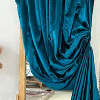 پرده ایی شیک سلطنتی