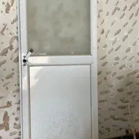 درب سرویس بهداشتی