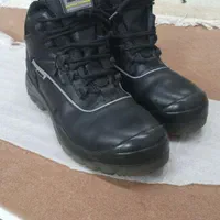 کفش خارجی اصل ایمنی نوک آهنی‌ضدآب و نسوز ۱۶۵۰تومان