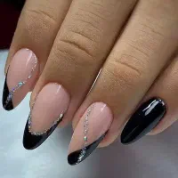 کاشت ناخن فقط باهزینه مواد