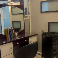 دکوراسیون آرایشگاه زنانه|آرایشگاه و سالن‌های زیبایی|قزوین, |دیوار