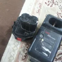 یک عدد دلر|ابزارآلات|فردیس, منظریه|دیوار