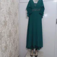 ۱دست لباس مجلسی و ۱ جفت کفش مجلسی