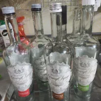 شیشه های شکیل وزیبا|ظروف نگهدارنده، پلاستیکی، یک‌بارمصرف|چناران, |دیوار