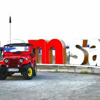 اجاره جیپ قرمز