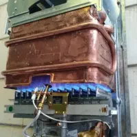 تعمیر و سرویس آبگرمکن دیواری و بخاری|خدمات پیشه و مهارت|خرمشهر, |دیوار