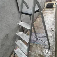 نردبان آلومینیومی در حد نو|ابزارآلات|بندر انزلی, کلیور|دیوار