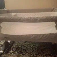 تخت کنار مادر زویه