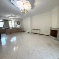 ۸۰متر*دلبازودلنشین*پارکینگ دار+کم پله  زیرقیمت