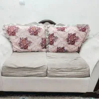 مبل ۴نفره کارکرده
