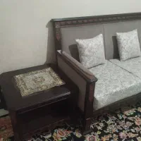 مبل نیمه راحتی ، کلاسیک هفت نفره با دوتا میزبان